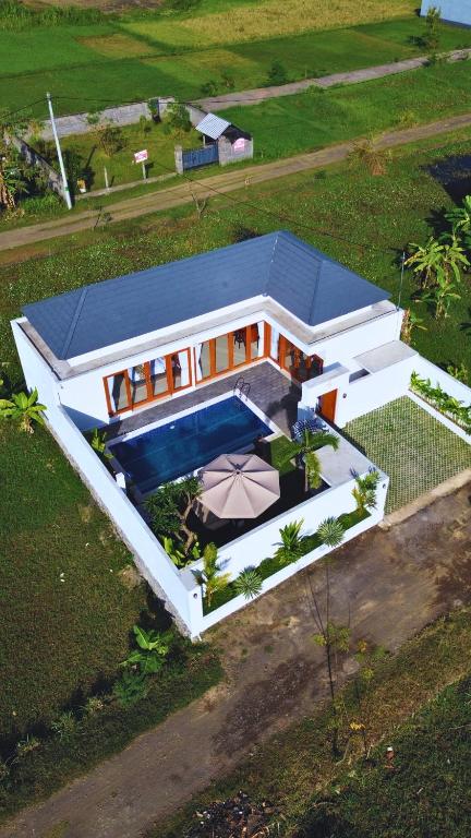 Wisesa Lovina Villa - B&B Lovina