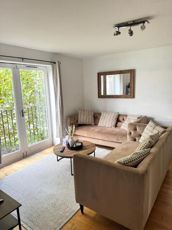 C&S Luxe - Riverside retreat ,London, Near 02 Arena has Free Parking and perfect for Long Stays - B&B London