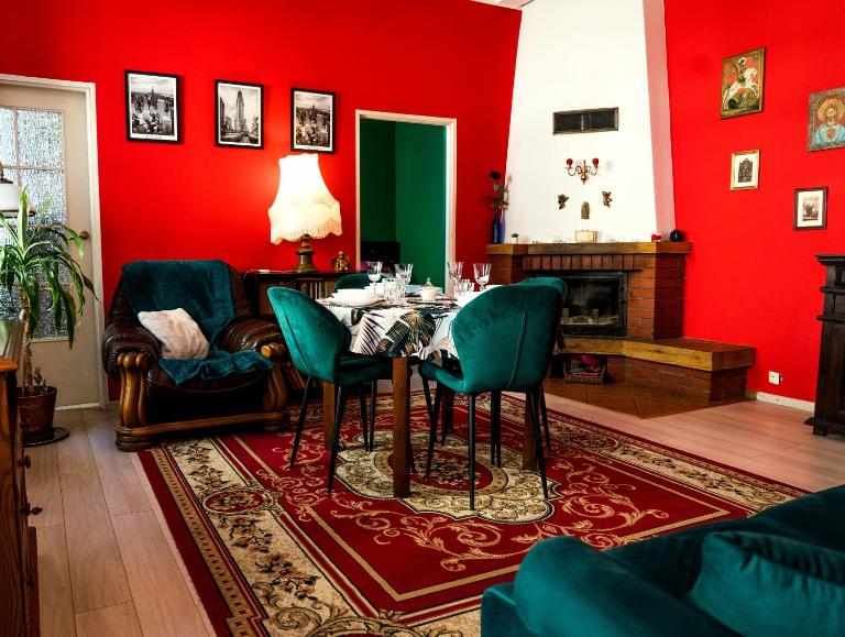 Górna Royal Red Apartment by BookingHost - B&B Lublino