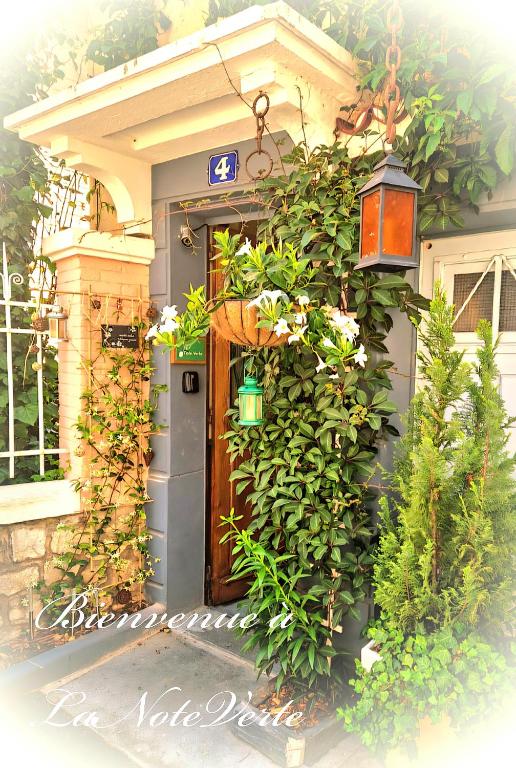La Note Verte - Parking gratuit devant l'entrée - B&B Foix