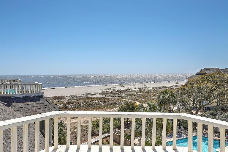 Port O' Call E302 - Top Floor Ocean View Condo! - B&B Isle of Palms