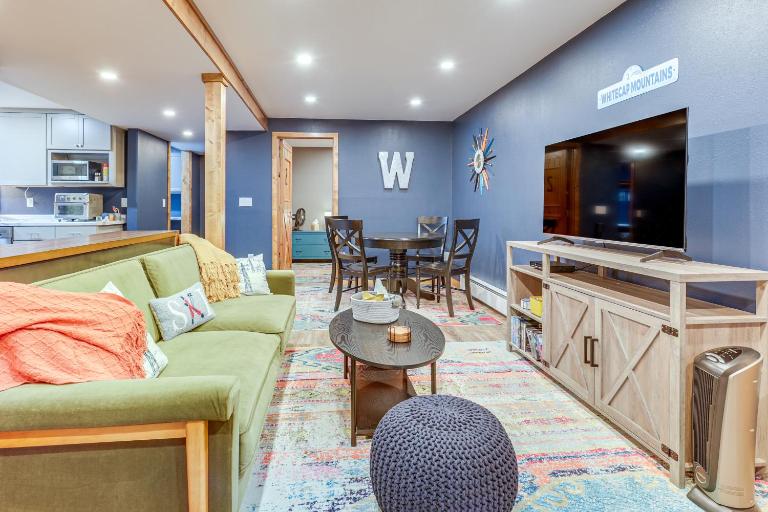 Ski-In/Ski-Out Condo in Upson - Walk to Lake - Chambres d'hôtes Upson