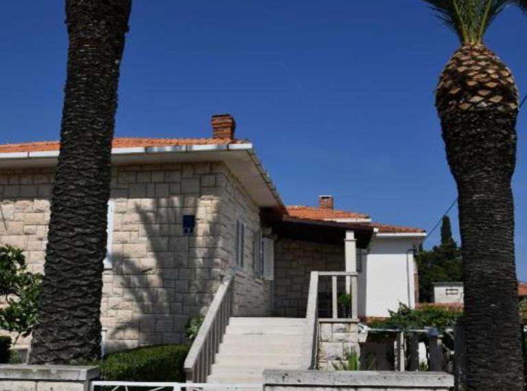 Apartments Near Sea Supetar - Chambres d'hôtes Supetar