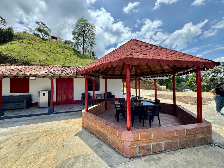 Finca cafetera para descanso - B&B Fredonia