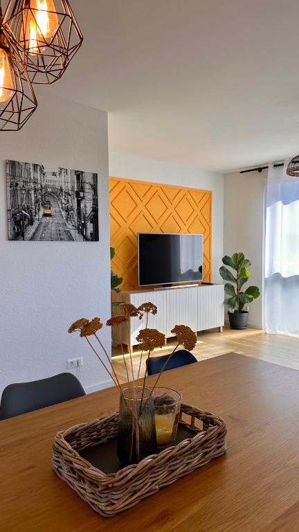 AMAO-Sepia - Spacious Family Apartment - 6 Guests - Parking - B&B Rheinhausen