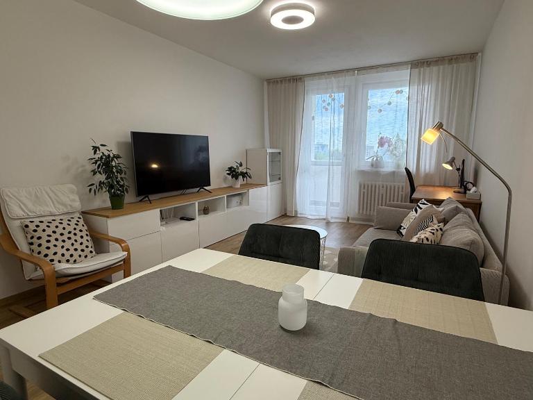 Large 3-room apartment Baleris - Chambres d'hôtes Bratislava