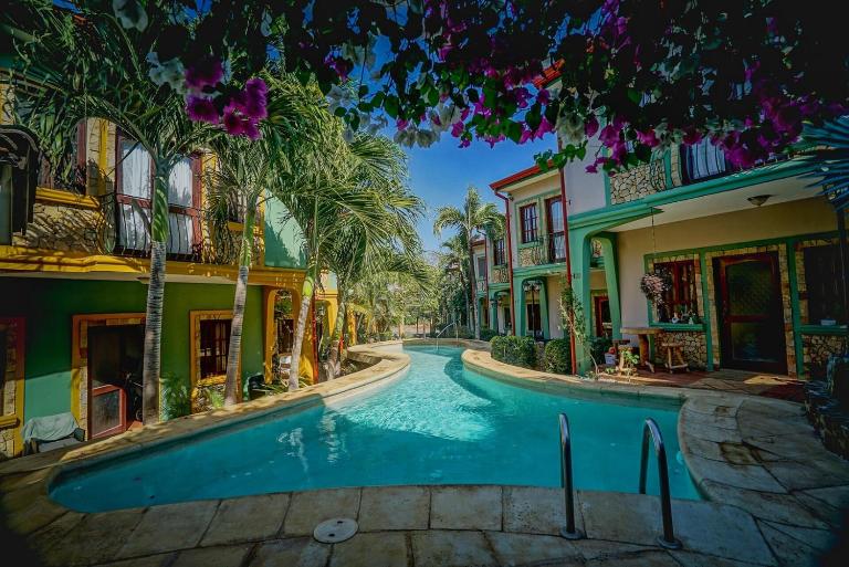 Walk to Beach | 2BR Townhouse w/ Pool & Workspace - B&B Tamarindo