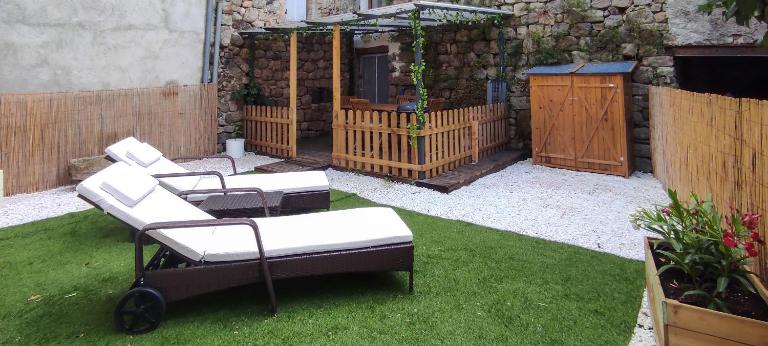 Appartement avec terrasse - B&B Montpezat-sous-Bauzon
