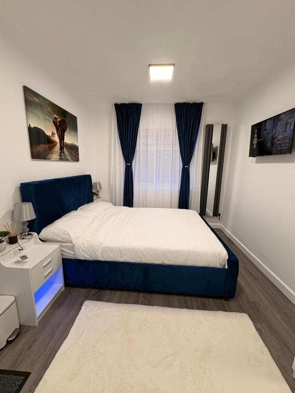 Modern En-Suite Double Bedroom in Cardiff with Private Entrance - Bed and Breakfast Cardiff