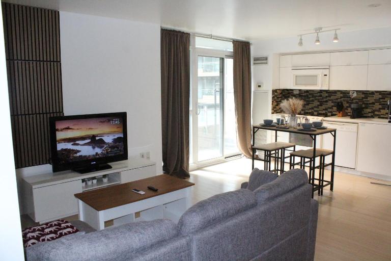 The Nest - B&B Toronto