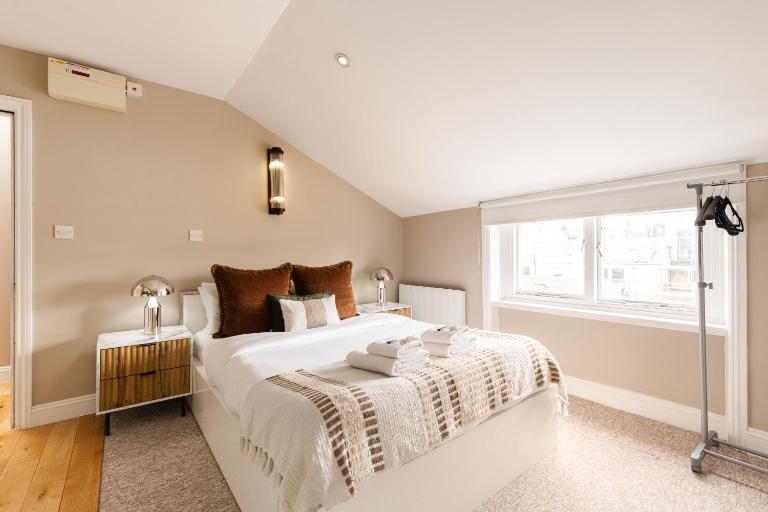 Amazing Modern Studio, Prestigious Paddington - Ferienwohnung London