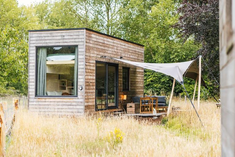 Sfeervol Tiny House Rosa Nabij Brugge - B&B Beernem