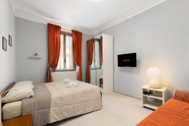 A stone's throw from Milano Centrale - balcony - AC - Chambres d'hôtes Milan