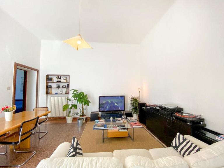 MARZIA'S TERRACE - historic river apartment - B&B Pisa