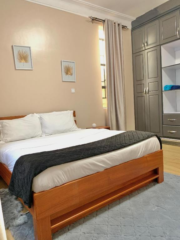 1 Bedroom Apartment in Kampala - WiFi - PowerBack - Workspace - B&B Kampala