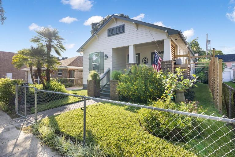 La Perle Cachee Coastal Hidden Gem - B&B Galveston