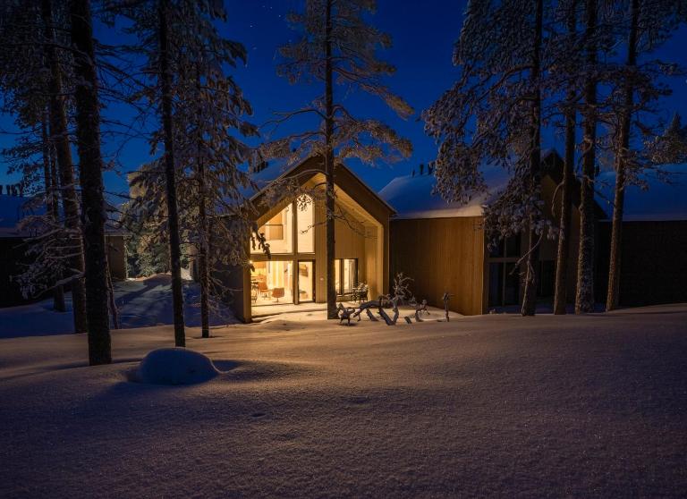 Villa QUU A, Superior 4BD detached Villa - Ferienwohnung Äkäslompolo