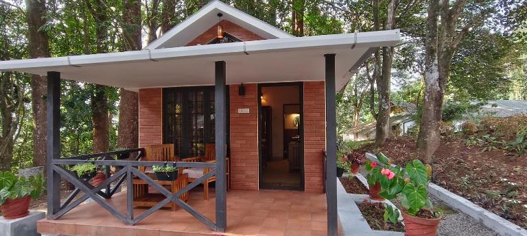 Monica Garden Bungalow - Ferienwohnung Valparai