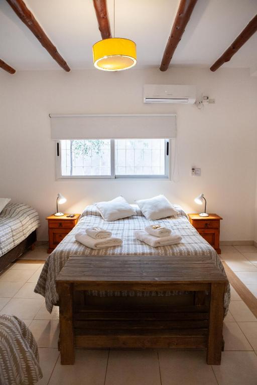 Cabañas Mi Cata Hermosa - estilo moderno-rústico en Catamarca Capital - B&B Catamarca