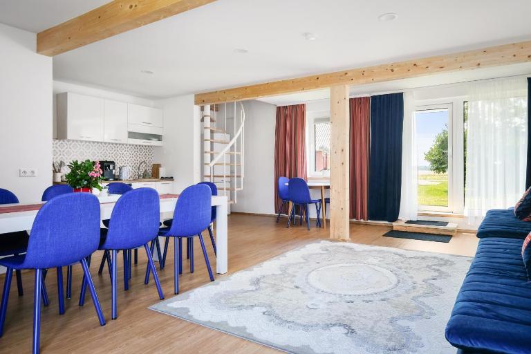 Kihnu Annika Kodumajutus - Ferienwohnung Sääre