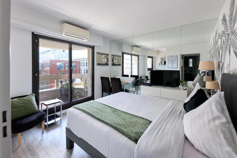 Beautiful modern fully furnished studio - Chambres d'hôtes Levallois-Perret