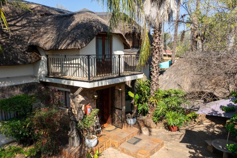 Manor House at Harties Lodge - Meerhof - Bed and Breakfast Hartbeespoort