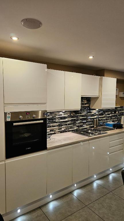 Beautiful 3 bedroom house Bulwell Nottingham - B&B Nottingham