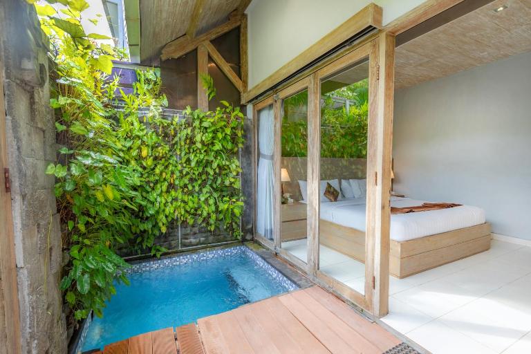 ME Villa Kayu Tulang - B&B Canggu