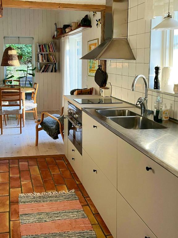 Sustainable Cabin In Beech Forest At Mellby Käsk - Ferienwohnung Kivik