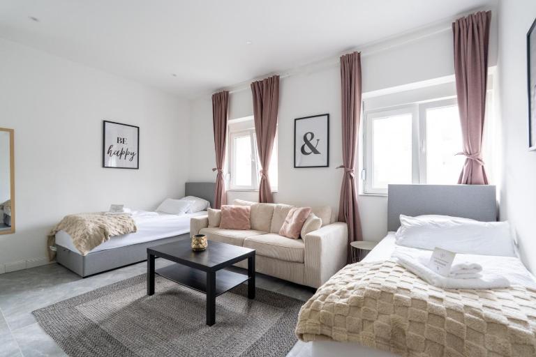 Spacious 2 - Room Apartment - 6 Guests, 24h Check-in, Near Vienna - B&B Purkersdorf