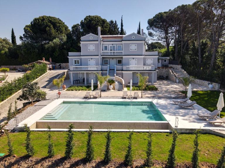 The Seven Islands Deluxe Apartments - B&B Govino