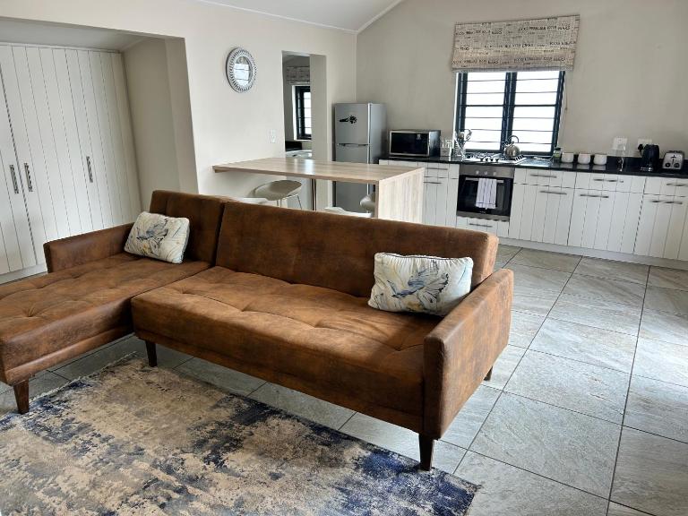 31 on Gambia B - Lovely Apartment with secure parking - B&B Johannesburg