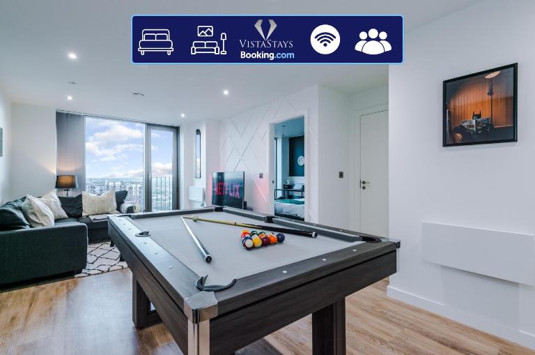 Stylish 2BDR Apartment By Vista Stays Short Lets & Serviced Accommodation Manchester With Pool Table & Free WiFi Near Manchester City - B&B Manchester