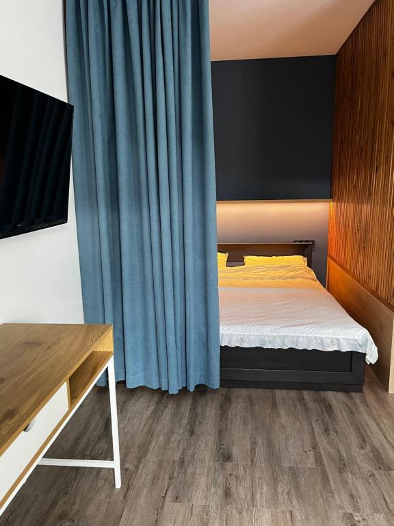Квартир студія в сучасному житловому комплексі - B&B Lutsk