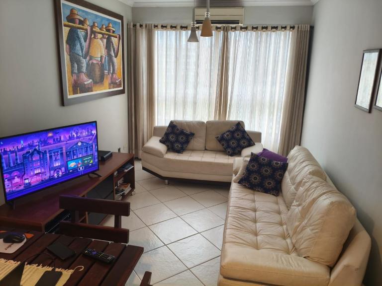 Ap Guaruja Praia Enseada 2 quartos 1 Banheiro , 5 cama solteiro 1 casal - Ferienwohnung Guarujá