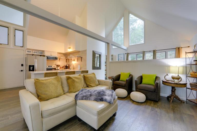 1/2 Mi to Skiing: Resort Getaway in Sapphire! - Chambres d'hôtes Sapphire