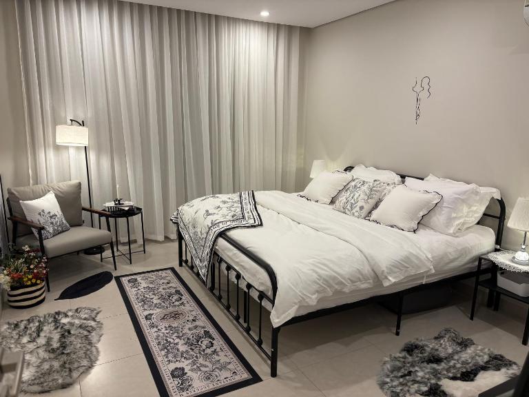 أمواج الفاخره غرفة نوم وصاله - B&B Jedda