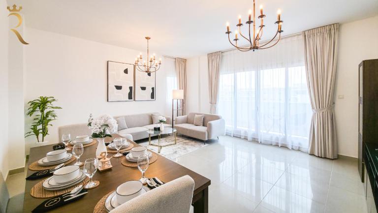Al Reef 3BR - Chic Poolside Luxe Escape - B&B Abu Dhabi Island and Internal Islands City