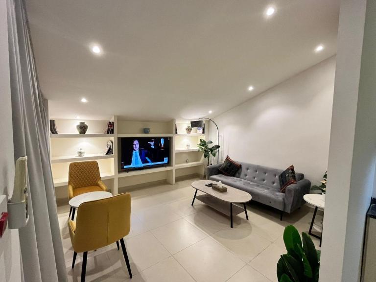 Lily 4 Apartment and Penthouse - B&B Jeddah