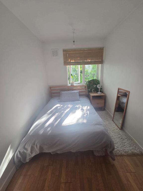 Bedroom - Guest houses - for 2 in North London - Chambres d'hôtes Londres