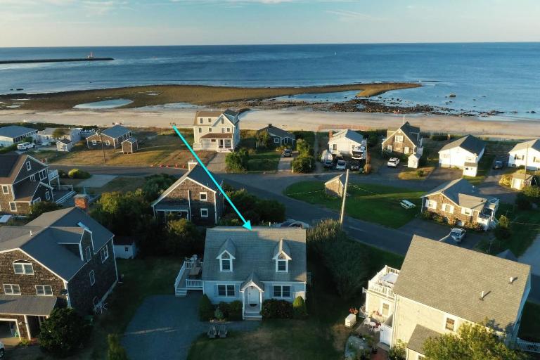 Stunning Home with Water Views - B&B Sandwich