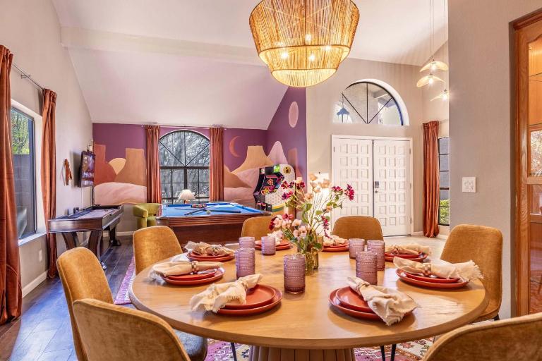 Scottsdale Lagoon With Pool Movie Theater Heated Pool Game Room Golf - B&B Phoenix