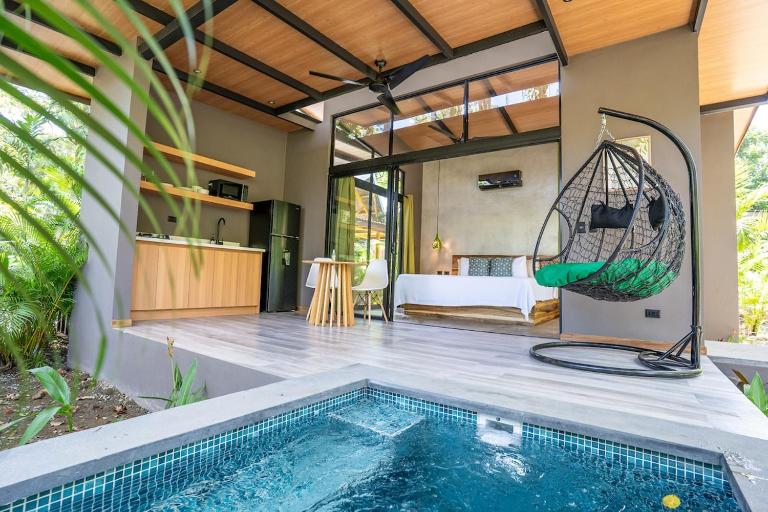Sombra Bungalow, AC and Plunge Pool near Arrecife - B&B Punta Uva
