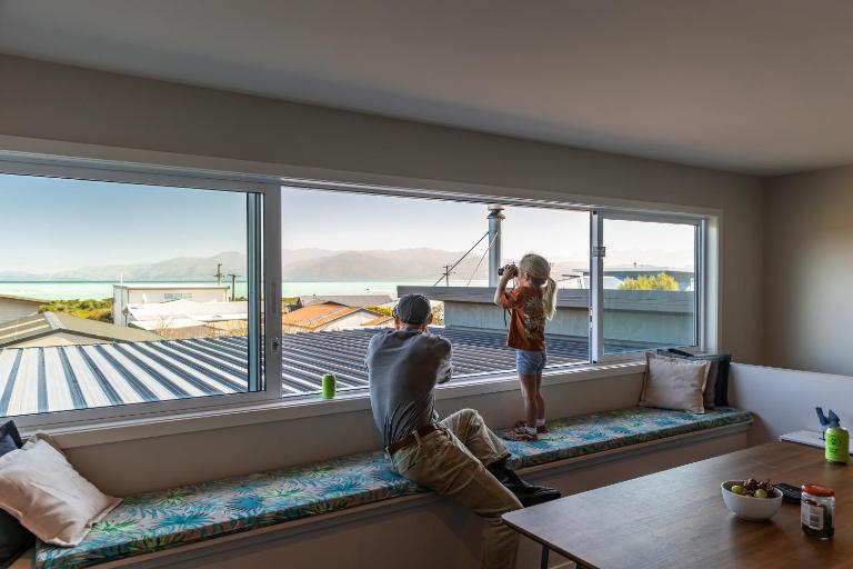South Bay, Ocean Outlook, Modern, KK32565 - B&B Kaikoura