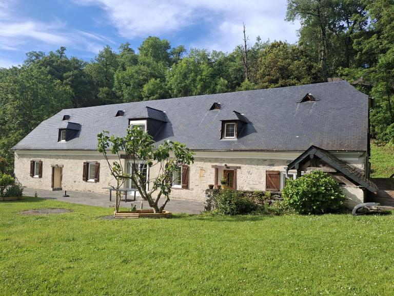 La grange des Thermes - Chambres d'hôtes Beaucens