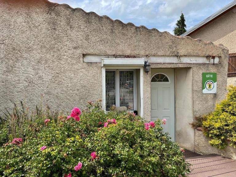 Gîte chaleureux avec terrasse près de Nancy, parking privé, à proximité de festivals et nature - FR-1-584-9 - Ferienwohnung Domptail-en-l'Air