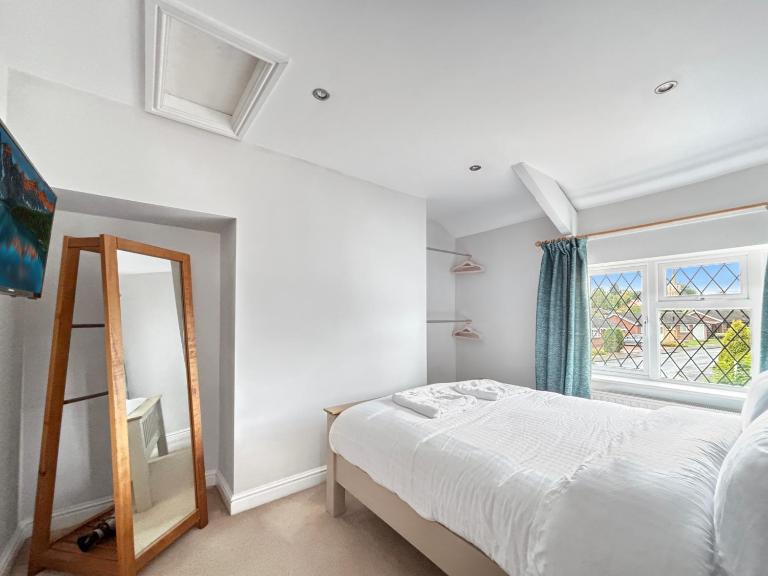 Amaya Eleven - 3 bed cottage in village - B&B Harlaxton