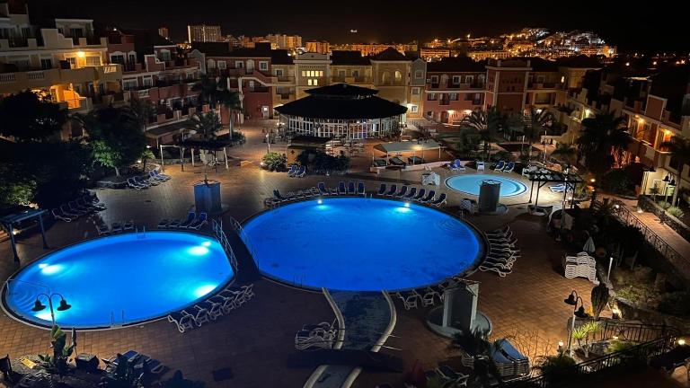 Granada Park Apartament - B&B Arona