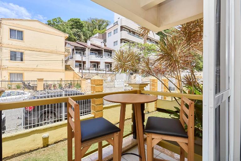 1138 Lindo apto 2 dormitórios Bombinhas Centro 50 m da Avenida e Praia - Ferienwohnung Bombinhas
