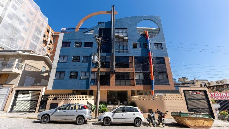 Apartamento 3 dormitórios á 80 metros do mar - B&B Bombinhas